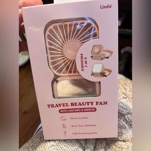 Travel beauty Fan NIP